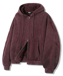 TRILLION（トリリオン）の「ヴィンテージスタッズピグメント2WAYフードジップアップ_レッド（パーカー）」