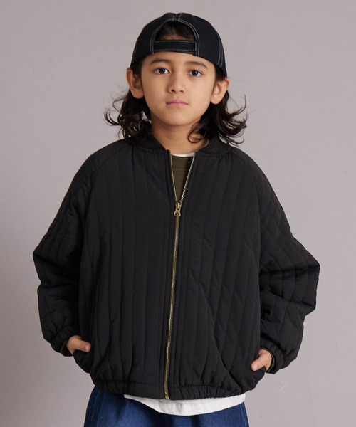 PAIRMANON STREET（ペアマノンストリート）の「中わた キルティング バックロゴ ブルゾン【PAIRMANON STREET】（MA-1・キッズ・ブラック/ブラウン/ネイビー・100/110/120/130/140/150/160/90）」の4枚目の写真