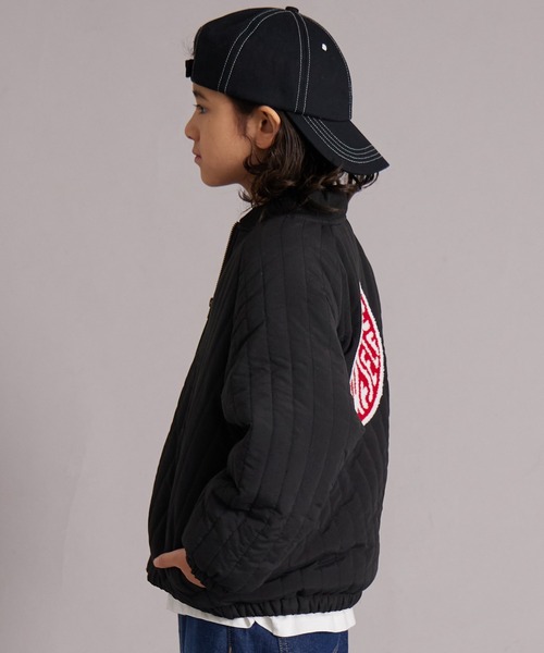 PAIRMANON STREET（ペアマノンストリート）の「中わた キルティング バックロゴ ブルゾン【PAIRMANON STREET】（MA-1・キッズ・ブラック/ブラウン/ネイビー・100/110/120/130/140/150/160/90）」の5枚目の写真