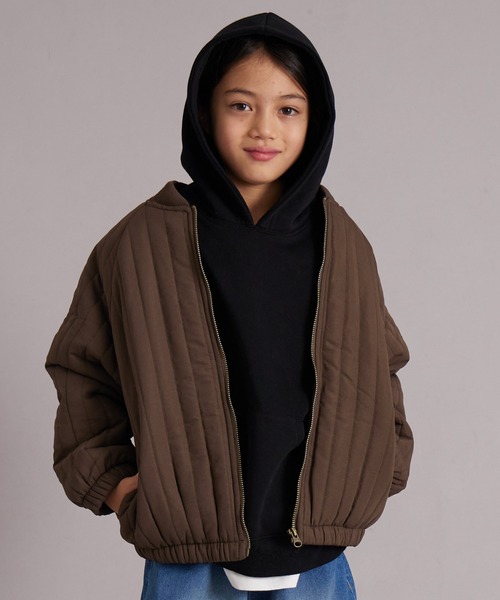 PAIRMANON STREET（ペアマノンストリート）の「中わた キルティング バックロゴ ブルゾン【PAIRMANON STREET】（MA-1・キッズ・ブラック/ブラウン/ネイビー・100/110/120/130/140/150/160/90）」の10枚目の写真