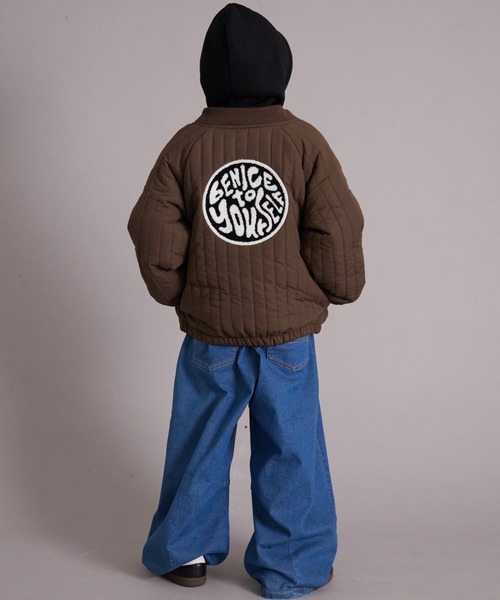 PAIRMANON STREET（ペアマノンストリート）の「中わた キルティング バックロゴ ブルゾン【PAIRMANON STREET】（MA-1・キッズ・ブラック/ブラウン/ネイビー・100/110/120/130/140/150/160/90）」の12枚目の写真