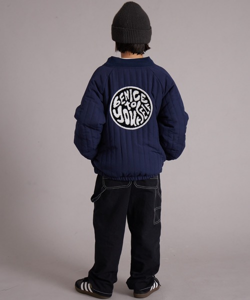 PAIRMANON STREET（ペアマノンストリート）の「中わた キルティング バックロゴ ブルゾン【PAIRMANON STREET】（MA-1・キッズ・ブラック/ブラウン/ネイビー・100/110/120/130/140/150/160/90）」の16枚目の写真