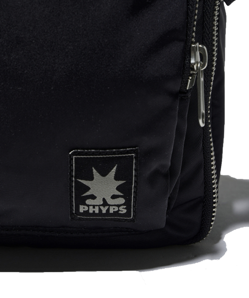 PHYSICAL DEPARTMENT(フィジカル デパートメント)の「ベアキーホルダー ナイロンマルチポケットクロスバッグ (M)_ブラック(メッセンジャーバッグ・レディース・その他・FREE)」の8枚目の写真