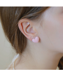 DIEUAMOUR（ディユーアモール）の「Mellow Softberry Earrings（ピアス（両耳用））」