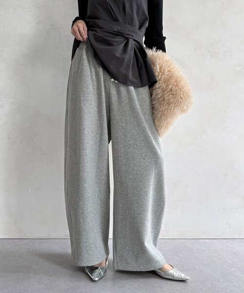 DouDou(ドゥドゥ)の「ボンバーヒートスウェットパンツ(その他パンツ・レディース・グレー/アイボリー・38/36)」の17枚目の写真