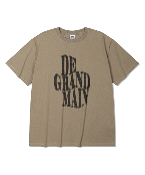 DE GRAND MATIN（ディグランドマーティン）の「BLURRY LOGO TEE_KHAKI（Tシャツ/カットソー・レディース・その他・MEDIUM/LARGE）」の2枚目の写真