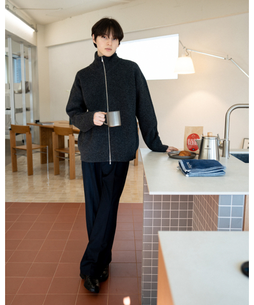 ASTLAY(アストレイ)の「Excella Lambswool Knit zip-up (Charcoal /M.Gray)(カーディガン/ボレロ・メンズ・その他・2/3)」の4枚目の写真