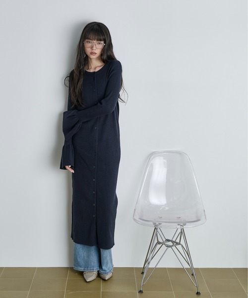 THE YOn(ザヨン)の「2WAYフレアスリーブリブニットワンピース(ワンピース・レディース・グレー/アイボリー/ライム/ネイビー・FREE)」の21枚目の写真