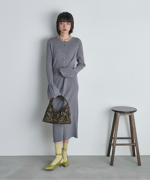 THE YOn(ザヨン)の「2WAYフレアスリーブリブニットワンピース(ワンピース・レディース・グレー/アイボリー/ライム/ネイビー・FREE)」の10枚目の写真