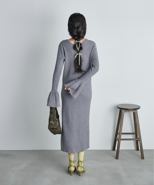 2WAYフレアスリーブリブニットワンピース（ワンピース）｜THE YOn