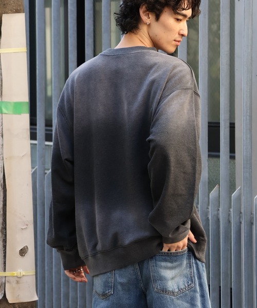 VISION STREET WEAR（ヴィジョンストリートウェア）の「【VISION STREET WEAR/ヴィジョンストリートウェア】Bleach College TRN/ブリーチ加工 カレッジロゴ スウェット トレーナー（スウェット・メンズ・ライトグレー/ブルー/ブラック・LL/L/M）」の5枚目の写真