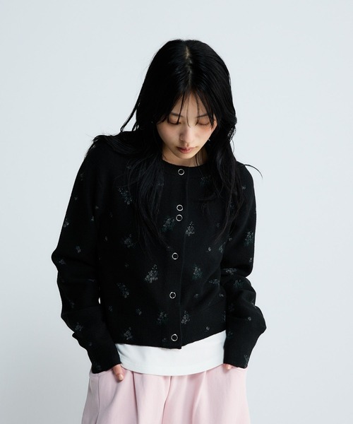 JEANASIS(ジーナシス)の「アソートリングスナップクルーカーディガン/650169(カーディガン/ボレロ・レディース・ピンク/グレー/ネイビー/ブラック系その他・FREE)」の2枚目の写真