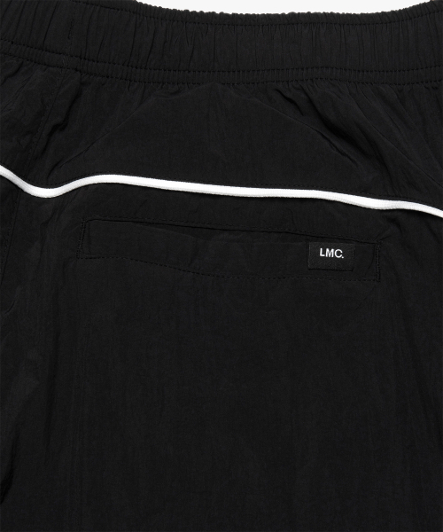 LMCの「PIPING LINE TRACK PANTS black(スウェットパンツ・レディース・その他・S/M/L)」の12枚目の写真