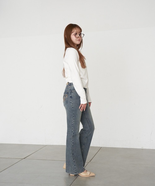 RAY CASSIN（レイカズン）の「胸刺繍UネックヘンリーTシャツ（Tシャツ/カットソー・レディース・グレー/ホワイト系その他2/グレー系その他2/ホワイト/ホワイト系その他・FREE）」の9枚目の写真