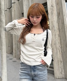 RAY CASSIN（レイカズン）の「【5色展開　無地 / ボーダー】胸刺繍UネックヘンリーロンT（Tシャツ/カットソー）」