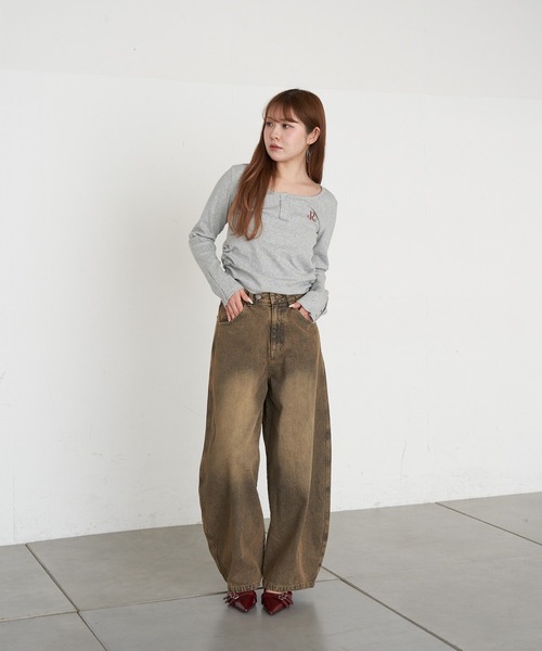 RAY CASSIN（レイカズン）の「胸刺繍UネックヘンリーTシャツ（Tシャツ/カットソー・レディース・グレー/ホワイト系その他2/グレー系その他2/ホワイト/ホワイト系その他・FREE）」の14枚目の写真