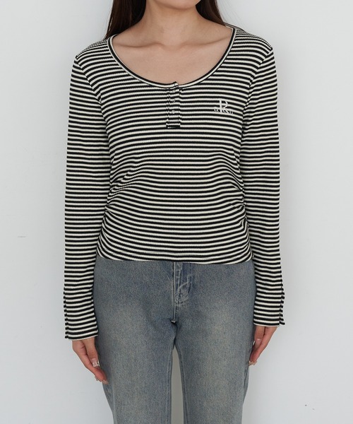 RAY CASSIN（レイカズン）の「胸刺繍UネックヘンリーTシャツ（Tシャツ/カットソー・レディース・グレー/ホワイト系その他2/グレー系その他2/ホワイト/ホワイト系その他・FREE）」の19枚目の写真