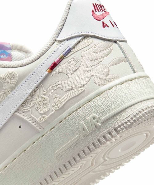 NIKE(ナイキ)の「ナイキ エア フォース 1 '07 メンズシューズ / Nike Air Force 1 '07 Men's Shoes IQ1119-011 Phantom(スニーカー・メンズ・クリーム・24/24.5/25.5/26/26.5/27/27.5/28/25/28.5/29)」の8枚目の写真