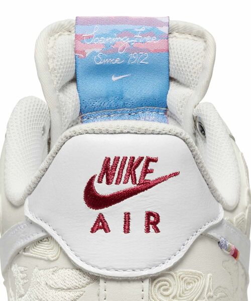 NIKE(ナイキ)の「ナイキ エア フォース 1 '07 メンズシューズ / Nike Air Force 1 '07 Men's Shoes IQ1119-011 Phantom(スニーカー・メンズ・クリーム・24/24.5/25.5/26/26.5/27/27.5/28/25/28.5/29)」の7枚目の写真