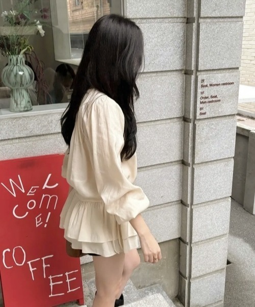gossip!ロサンゼルス(ゴシップロサンゼルス)の「【Y2Kガーリー】レトロフリルウエストドロストミニワンピース(ワンピース・レディース・ブラック/オフホワイト・FREE)」の8枚目の写真