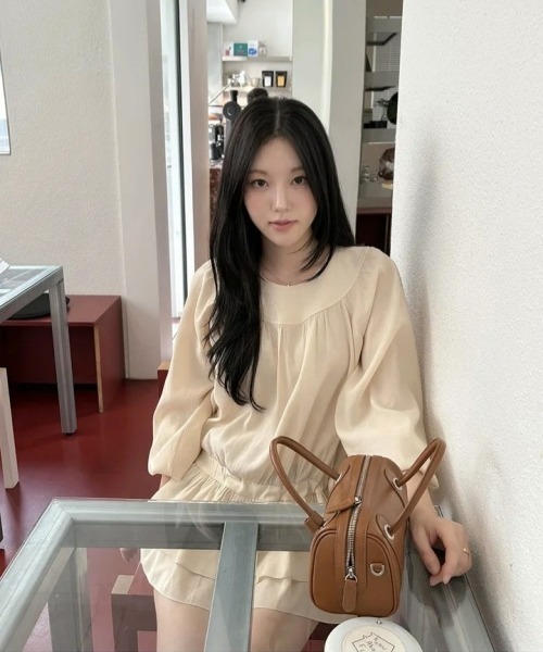 gossip!ロサンゼルス(ゴシップロサンゼルス)の「【Y2Kガーリー】レトロフリルウエストドロストミニワンピース(ワンピース・レディース・ブラック/オフホワイト・FREE)」の11枚目の写真