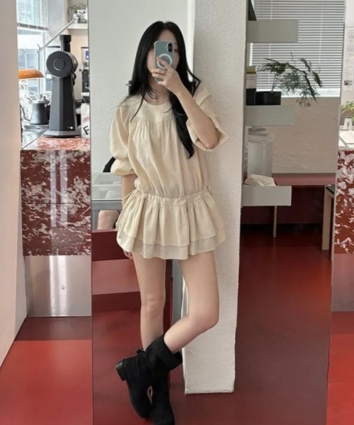 gossip!ロサンゼルス(ゴシップロサンゼルス)の「【Y2Kガーリー】レトロフリルウエストドロストミニワンピース(ワンピース・レディース・ブラック/オフホワイト・FREE)」の15枚目の写真