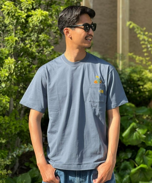 THE NORTH FACE(ザノースフェイス)の「【THE NORTH FACE】S/S FD Flower Logo Tee(Tシャツ/カットソー・メンズ・ブラック/グレー/ホワイト・MEDIUM/X-LARGE/LARGE)」の2枚目の写真