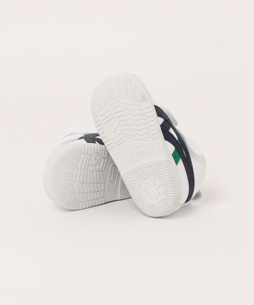 ASICS(アシックス)の「アシックス スクスク アミュレファースト SL(ベビーシューズ/ベビーソックス・キッズ・ホワイト×ブルー・11.5cm)」の8枚目の写真