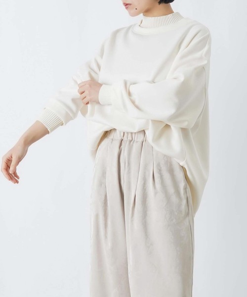 LUCA/LADY LUCK LUCA（ルカ/レディラックルカ）の「LC/LLL ニットレイヤード風ダンボールプルオーバー（Tシャツ/カットソー・レディース・チャコールグレー/アイボリー/グリーン・FREE）」の2枚目の写真