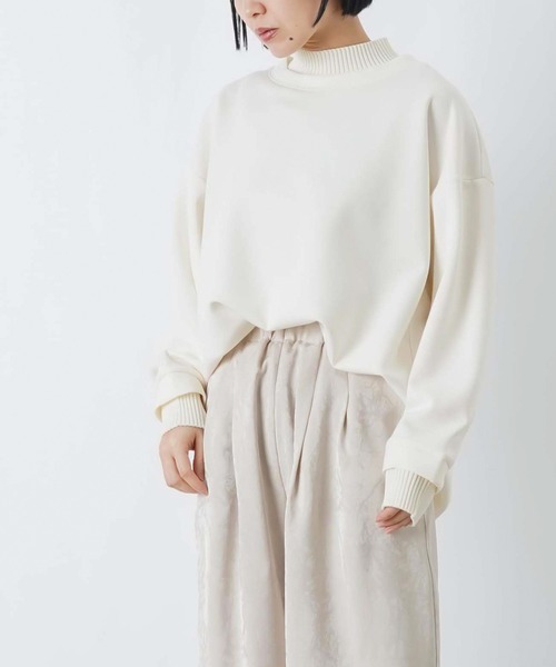 LUCA/LADY LUCK LUCA（ルカ/レディラックルカ）の「LC/LLL ニットレイヤード風ダンボールプルオーバー（Tシャツ/カットソー・レディース・チャコールグレー/アイボリー/グリーン・FREE）」の6枚目の写真