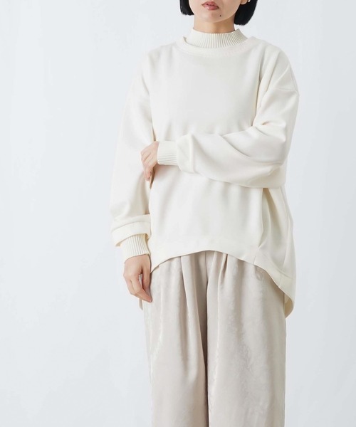 LUCA/LADY LUCK LUCA（ルカ/レディラックルカ）の「LC/LLL ニットレイヤード風ダンボールプルオーバー（Tシャツ/カットソー・レディース・チャコールグレー/アイボリー/グリーン・FREE）」の9枚目の写真