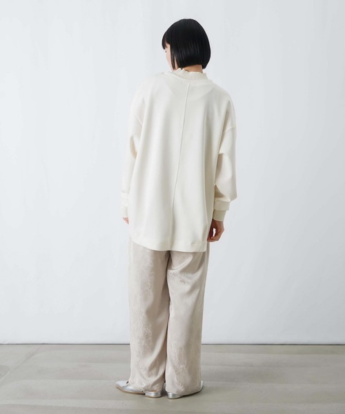 LUCA/LADY LUCK LUCA（ルカ/レディラックルカ）の「LC/LLL ニットレイヤード風ダンボールプルオーバー（Tシャツ/カットソー・レディース・チャコールグレー/アイボリー/グリーン・FREE）」の8枚目の写真