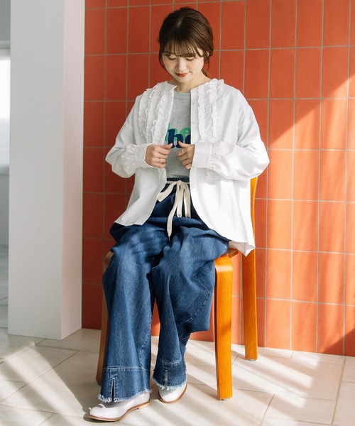 POU DOU DOU(プードゥドゥ)の「スリットヘムタックデニムパンツ(デニムパンツ・レディース・インディゴブルー/ブルー系その他・3)」の12枚目の写真