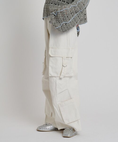 w closet（ダブルクローゼット）の「ポケットカーゴデニム（デニムパンツ・レディース・オフホワイト/ブルー・FREE）」の14枚目の写真