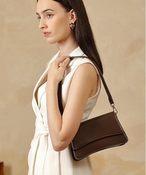 NiiNa(ニーナ)の「【 NiiNa / ニーナ 】高品質レザー2wayスリムシルエットショルダーバッグ(ショルダーバッグ・レディース・ブラウン/レッド/ブラック・FREE)」の12枚目の写真
