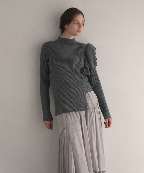 MIELI INVARIANT（ミエリインヴァリアント）の「Aurora Tiered Sheen Skirt（スカート・レディース・ライトグレー・FREE）」の6枚目の写真