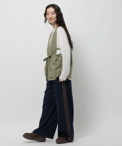 niko and...（ニコアンド）の「サイドラインカットパンツ（その他パンツ・レディース・ネイビー/グリーン/アイボリー・LARGE/MEDIUM）」の21枚目の写真