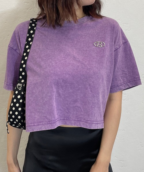 ROGER AND RAW(ロジャーアンドロウ)の「プレート付きピグメントクロップドTシャツ(Tシャツ/カットソー・レディース・ブラック/グレー/ベージュ/パープル・FREE)」の17枚目の写真