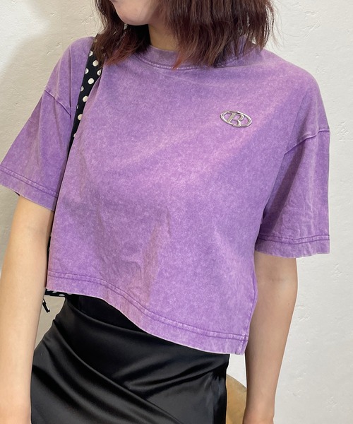 ROGER AND RAW(ロジャーアンドロウ)の「プレート付きピグメントクロップドTシャツ(Tシャツ/カットソー・レディース・ブラック/グレー/ベージュ/パープル・FREE)」の13枚目の写真