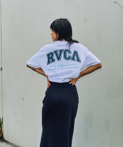 RVCA(ルーカ)の「RVCA ウィメンズ ARCH RVCA LOOSE FIT SS TEE Tシャツ 【2026年春夏モデル】(Tシャツ/カットソー・レディース・ホワイト/ピンク系その他/ブラック・LARGE/MEDIUM/SMALL)」の2枚目の写真