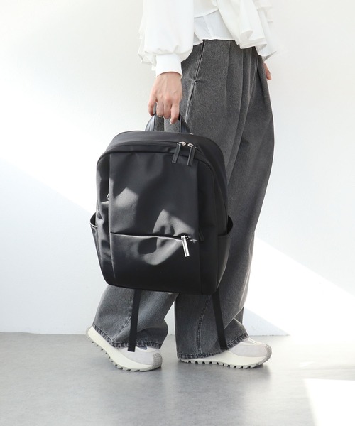 Cepica（セピカ）の「ナイロンビジネスリュック（バックパック/リュック・レディース・ライトグレー/ブラック・FREE）」の6枚目の写真