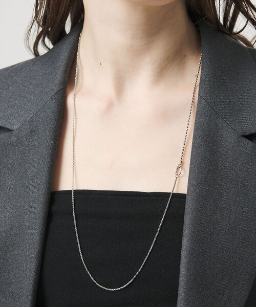 UNITED ARROWS(ユナイテッドアローズ)の「NRW ロングチェーン ネックレス(ネックレス・レディース・シルバー/ゴールド・FREE)」の4枚目の写真