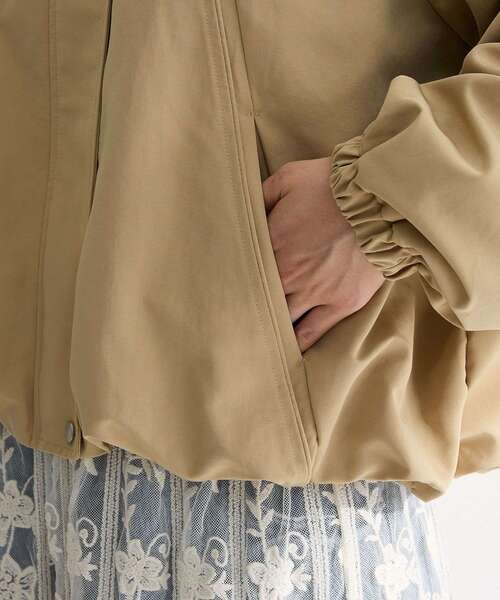 Green Parks(グリーンパークス)の「衿付きバルーンブルゾン(ブルゾン・レディース・ブラック/ベージュ・FREE)」の9枚目の写真