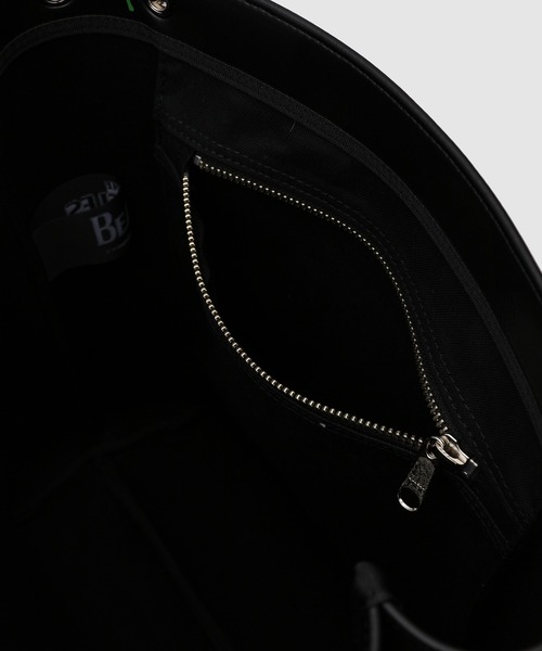 THE BEATLES COMME des GARCONS（ザ ビートルズ コムデギャルソン）の「THE BEATLES CdG TOTE BAG APPLE PRINTED（トートバッグ・メンズ・ブラック・ONE SIZE）」の7枚目の写真