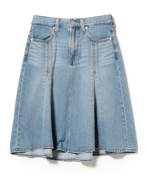 Ray BEAMS（レイビームス）の「LEVI’S(R) / GODET KNEE LENGTH SKIRT（スカート・レディース・ブルー系その他3・24inch）」の2枚目の写真