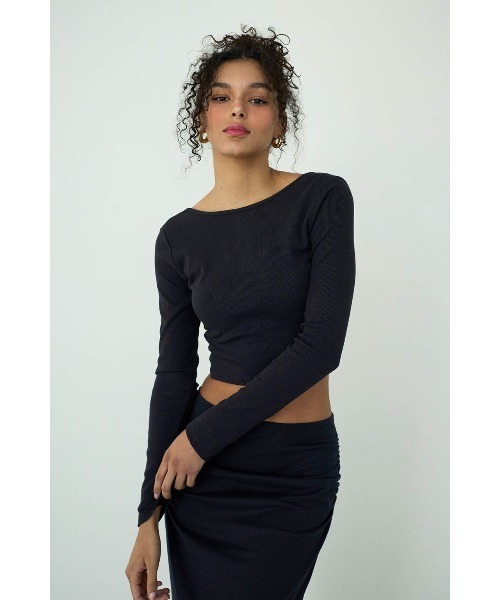 ALEXIA STAM（アリシアスタン）の「Rib Back Adjuster Long Sleeve Top /パッドinバックアジャスタートップス（Tシャツ/カットソー・レディース・アイボリー/ブラック/グレー/ピンク/ライム・S/L/M）」の7枚目の写真