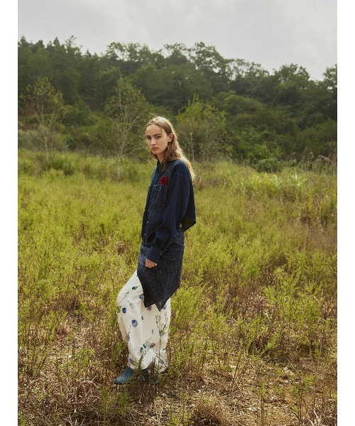 ELCHELE(エルチェレ)の「EDGE DENIM SHIRT(シャツ/ブラウス・レディース・インディゴブルー・FREE)」の7枚目の写真