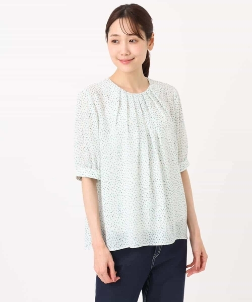 MK MICHEL KLEIN（エムケーミッシェルクラン）の「フラワーモチーフプリントブラウス/接触冷感/UVカット/洗える（シャツ/ブラウス・レディース・ネイビー/アイボリー・38）」の17枚目の写真