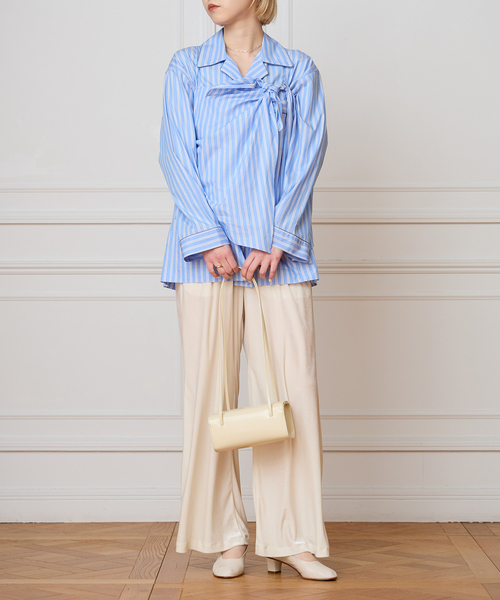 IENA LA BOUCLE（イエナラブークル）の「IENA LA BOUCLE コットンストライプスリーピーシャツ（シャツ/ブラウス・レディース・ライトブルー・FREE）」の2枚目の写真