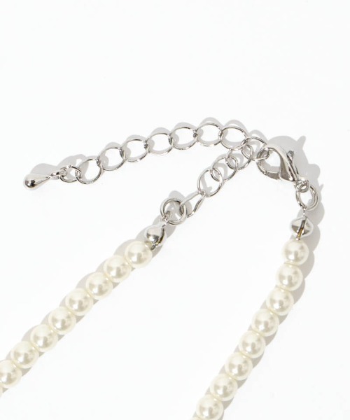 flower（フラワー）の「クラシックパールネックレス（ネックレス・レディース・ホワイト・FREE）」の4枚目の写真